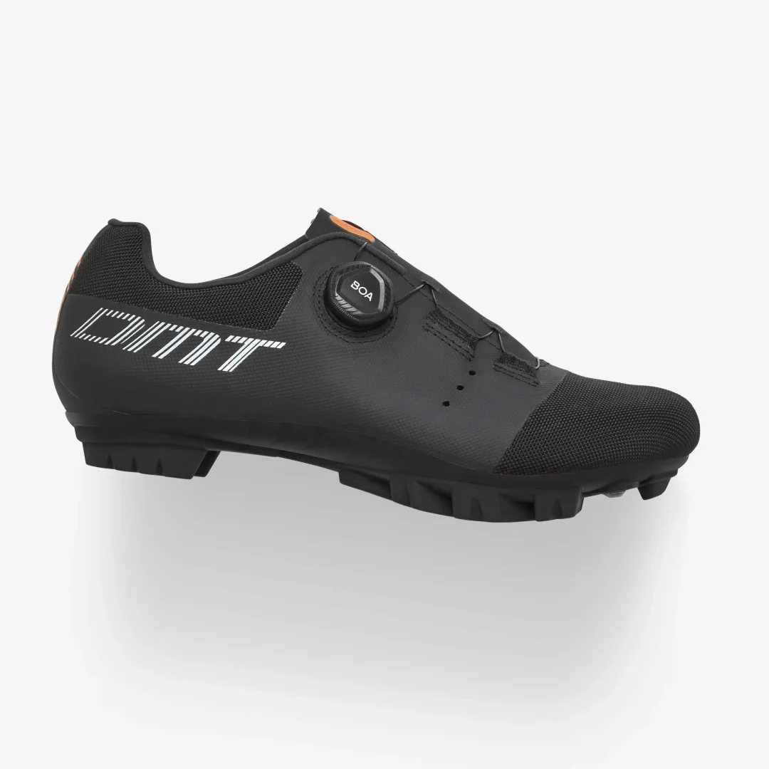 2025_DM1_M0010DMT25KM4-A_R1_0079_01 Zapatos DMT KM4 Black