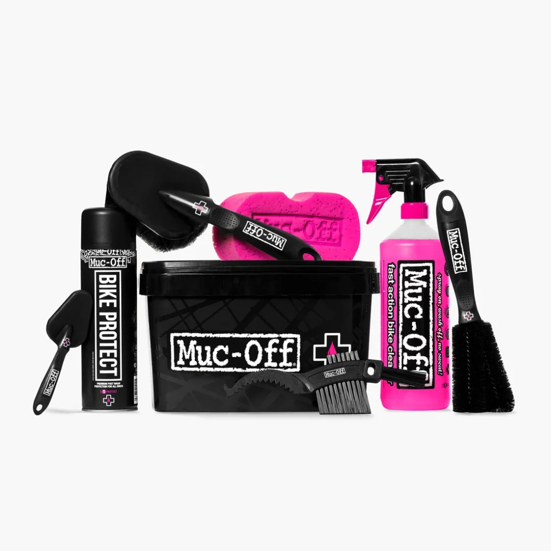 Web_250_8-IN-1-BICYCLE_CLEANING_KIT_ALL_2021_x550_crop_center@2x.jpg Muc-Off Bicycle 8 in 1 Kit (6)